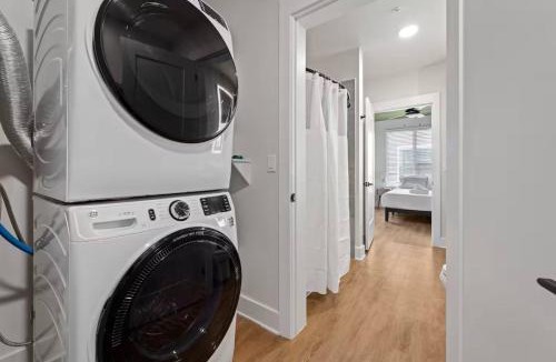 Tampa Apartment | Spacious Studio in Midtown Free Pool and Parking
