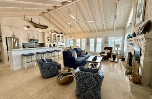Marathon Apartment | Spacious Waterfront home-private heated pool-100 ft of dockage w/private backyard!