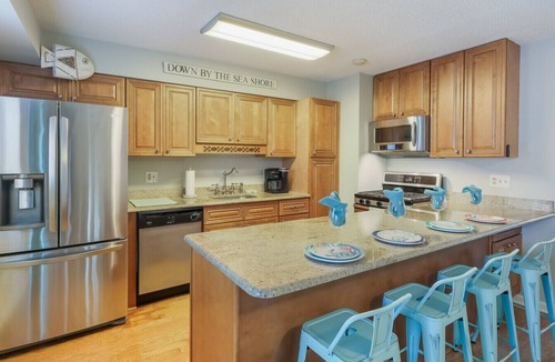 Southend House | Special Mid Summer Rate June 8th thru June 11th. 400/night. Book today!
