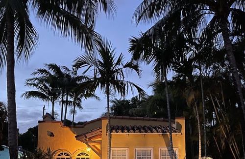 Pinewood Park House | Spring is in the air! Vacay at Casa del Sol. A private Mediterranean villa, wpb