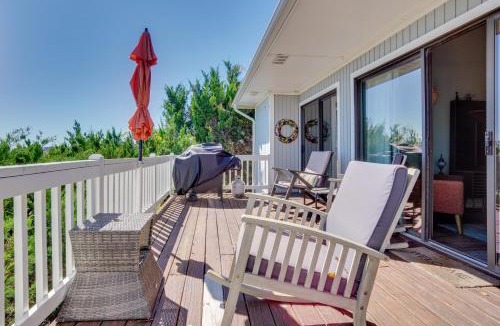 Oceanmarsh Subdivision House | St Helena Island Retreat w/Deck: Walk to Beach