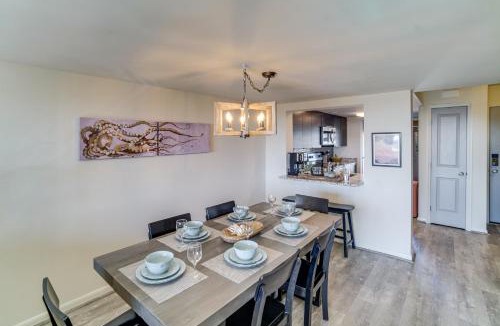 Oceanmarsh Subdivision House | St Helena Island Vacation Rental: Walk to Beach!