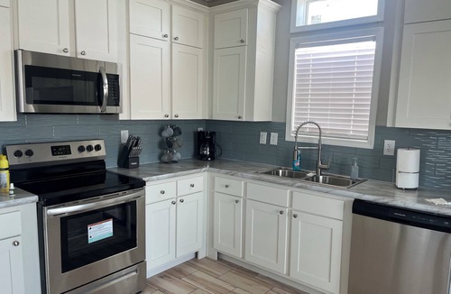 Saint James City House | St James City brand new 3-bedroom home with WiFi, AC and boat lift