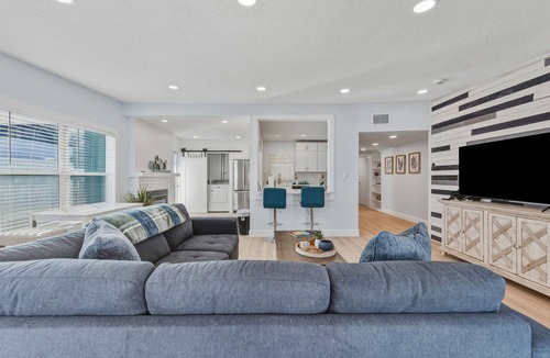 South Pinellas Community Council House | St.Pete Escape Private Pool 5 Minutes to the Beach