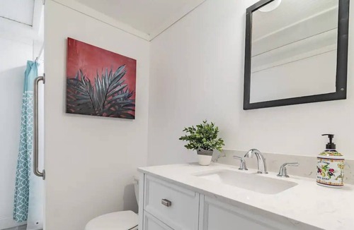 Riviera Bay House | St. Pete Family Home-close to Downtown 3BD/2BA
