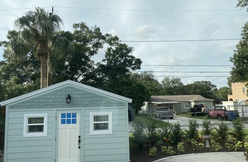 St. Petersburg Cottage | St Pete/gulfport Tiny little small home