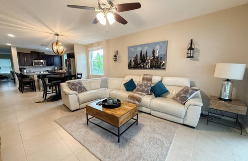 West Haven House | Star Wars Arcade + Themed Kids Rooms + Pool/Spa