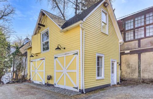 Glen Ridge House | Steps to NYC Train! Charming Carriage House Loft