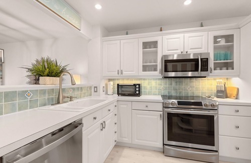 Siesta Key Condo | Steps to Sand & Beach– Bay Tree Condo #103A