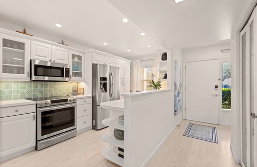 Siesta Key Condo | Steps to Sand & Beach– Bay Tree Condo #103A