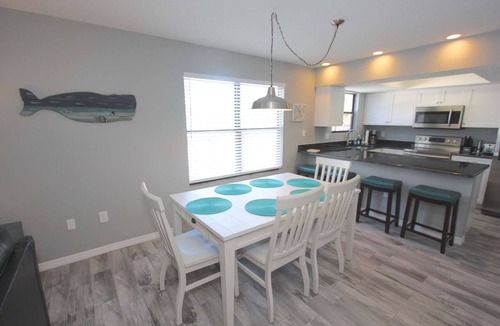 Indian Shores Condo | Steps to the Sand! Updated Beachfront with Balcony, FREE Parking & FREE Activities ~ 5 Pipers Nest
