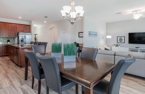 Kissimmee House | Storey Lake Resort 6 Bedroom Pool Home with Lake Views