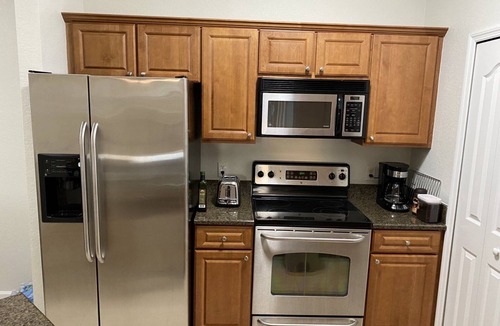 Naples Apartment | Stunning 3BR/2BA Condo in Naples