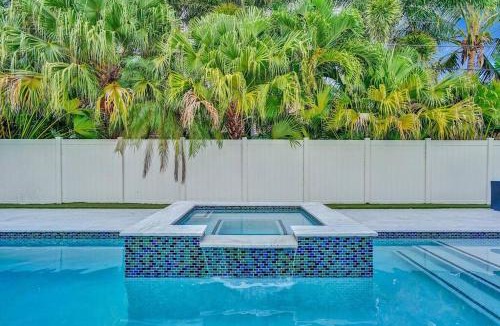 Deerfield Beach Villa | Stunning 4 Bedrm New Pool+Jacuzzi 1 Mile to Beach