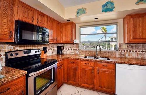 Lower Matecumbe Beach House | Stunning 4-bedroom oceanfront home in Islamorada, perfect for 8 guests.