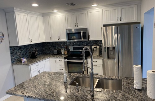 Englewood House | Stunning Engelwood condo