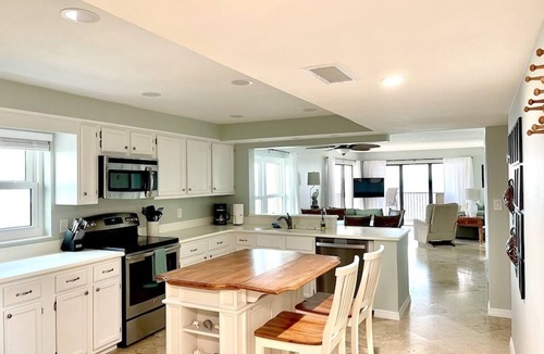 Hutchinson Island South Condo | Stunning Oceanfront Views!