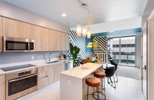 Northeast Miami Condo | Stylish 1BR + Den in the Heart of Miami