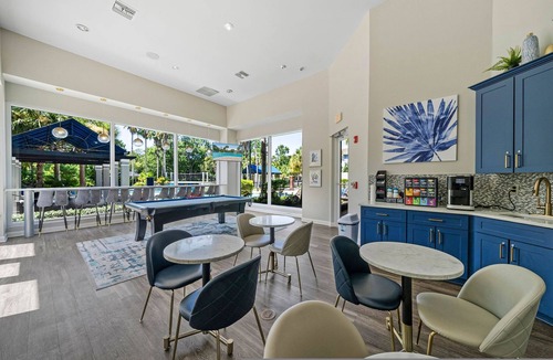 Westchase Apartment | Stylish 2BR 2BA w Pool Gym Near Airport 3