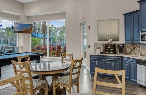 Westchase Apartment | Stylish 2BR Retreat Near Midtown Tampa