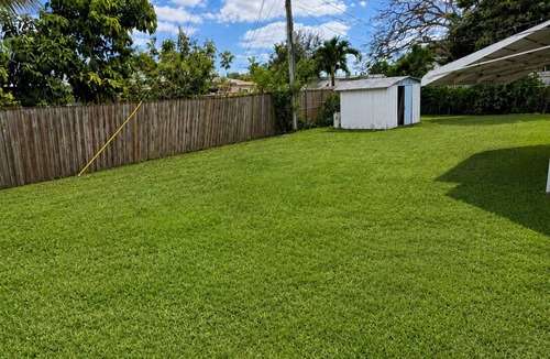 Seminole Manor Apartment | Stylish and Modern 1-bedroom in Lake Worth 5 mi from Beach and Downtown