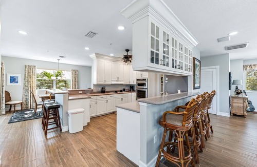 Fort Myers Beach House | Stylish Home with New Luxury Pool! Steps to Beach, Restaurants, Nightlife, Entertainment, and more!