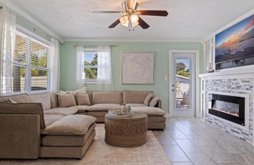 St. Petersburg House | Stylish St Pete Vacation Home w/Private Pool!