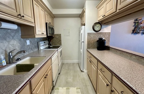 Islamorada Condo | Summer Sale! Stunning 2-Bedroom with a million-dollar Open Water View!