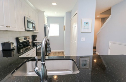 Crescent Beach Condo | Summerhouse 168-Fully Renovated Oceanfront Townhouse