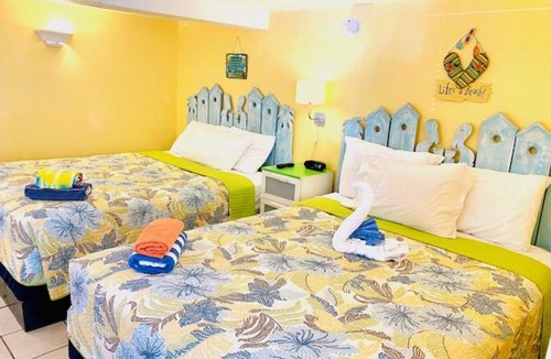 Fort Myers Beach Hotel | Sun Deck Inn & Suites