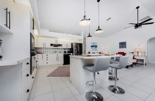 Port Charlotte Villa | Sun-Drenched Waterfront Escape Private Pool & Prime Location