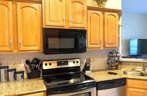 Sun 'N Lake House | Sun N Lake entire Villa on Granada
