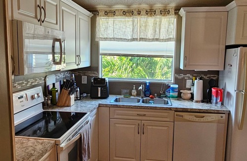 Delray Beach House | Sun-Soaked Delray Beach 2-Bed, 2-Bath Beauty with Sunroom & Pool Access.