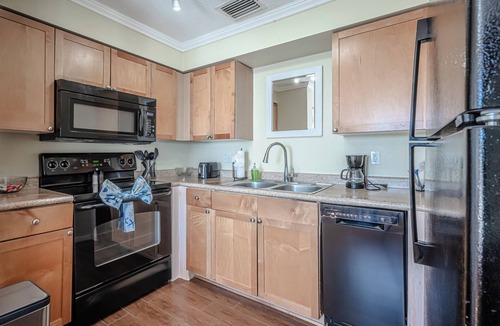 Coquina Key Condo | Sunny 1 BR w/Unobstructed Tampa Bay Views, Resort Amenities, 5 Min to Downtown