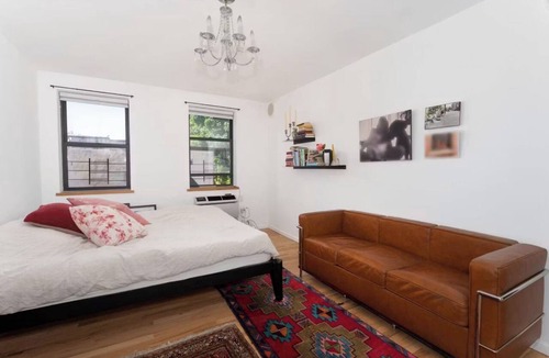 Clinton Hill Condo | Sunny and spacious 3-bedroom condo with AC in Brooklyn's best neighborhood