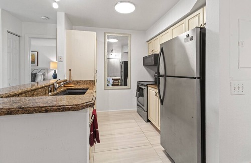 Central Sarasota Apartment | Sunny Central Sarasota Retreat