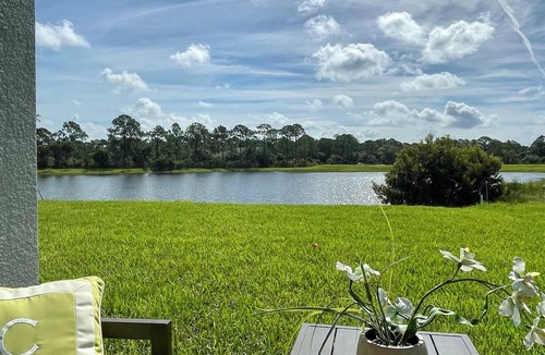 Venice House | Sunny Florida Retreat – 4BR + Office, gym, gated community Near Venice Beach!