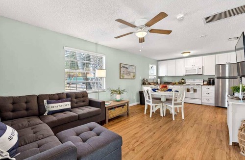Indian Shores Cabin | Sunny Isles Beach Cottage, Indian Shores!