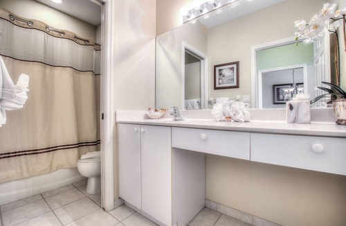 Fort Myers Beach Hotel | Sunset Balcony Stay with Outdoor Pool Steps from Estero Bay Wildlife Views