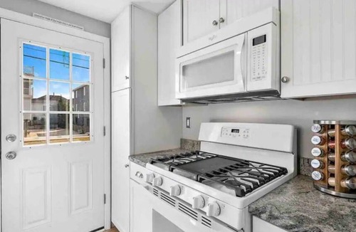 North Beach Haven House | Sunset Bay LBI lower unit