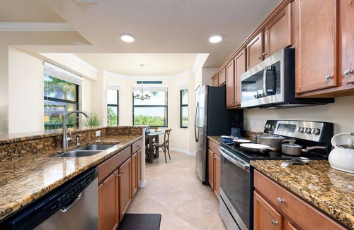 Naples Condo | SUNSET OASIS | Resort Condo, w/Golf, Tennis & Fitness – 8 Mi to Beaches