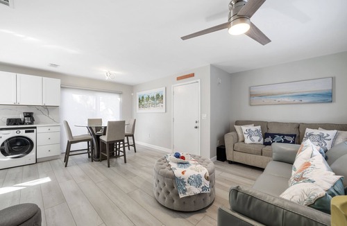 Englewood Condo | Sunset Rendezvous Beach Condo Lower Unit #141 Manasota Key
