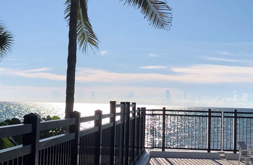 Coquina Sands Condo | Surfside Club on the beach !