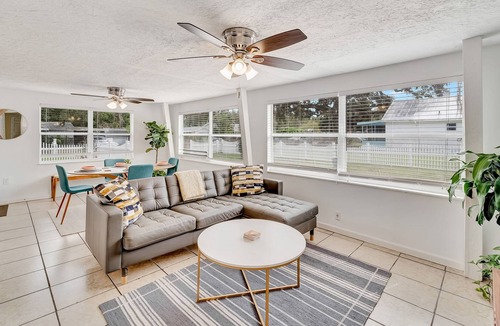 Bayou Oaks House | Sustainable Suncoast getaway with large fenced yard, AC, & W/D - dog-friendly