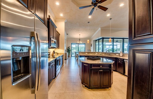 Pelican Villa | SW Cape Coral Waterfront Villa "Summerset" | Pool + Jacuzzi | south-facing |