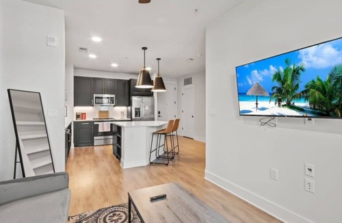 North Hyde Park Apartment | Tampa Getaway | Cozy 1 Bedroom | Midtown Tampa