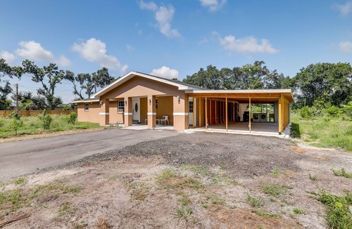 Greater Palm River Point CDC Cottage | Tampa Home Short Drive to Downtown!