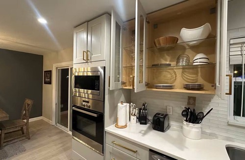 Country Place House | Tampa Oasis · Stylish 3 Bed, 3 Bath Home with Private Pool