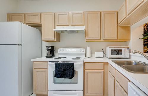 Westchase House | Tampa Vacation Rental Townhome ~ 5 Mi to Beaches!