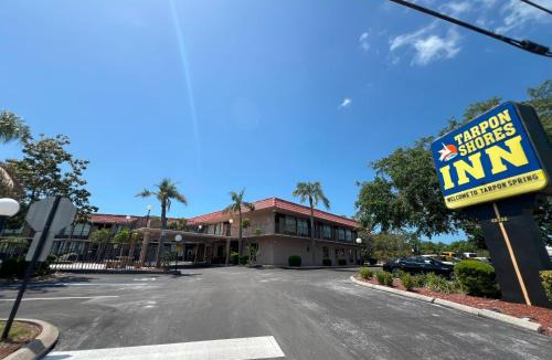 Tarpon Springs Hotel | Tarpon Shores Inn
